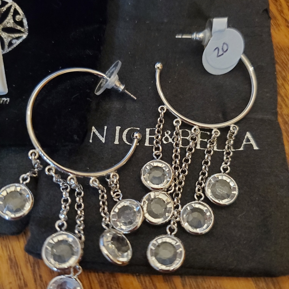 Jewelry - Picture 4 of 15